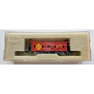 Con-Cor Santa Fe Bay Window Caboose Car N Scale 1251/A U105-33
